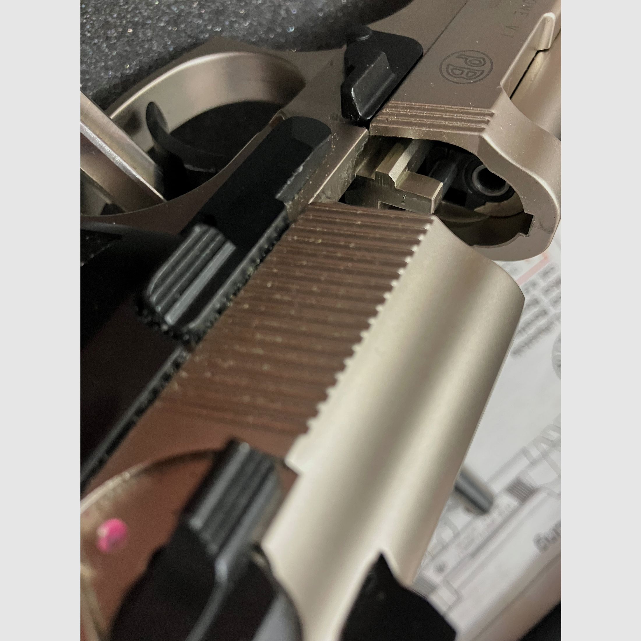 Pistola Co2 Umarex Modello Beretta 92 FS, calibro 4,5 mm