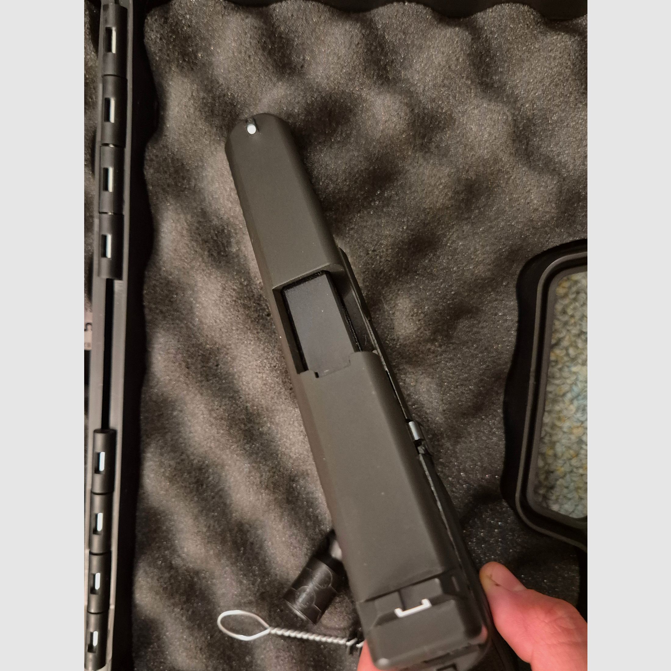 Glock 17 Gen5 9mm Pak