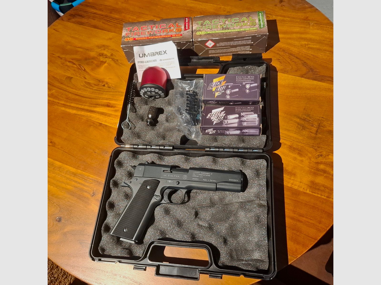 Colt Government 1911 A1 Schreckschuss Pistole Kaliber 9mm P.A.K. brüniert