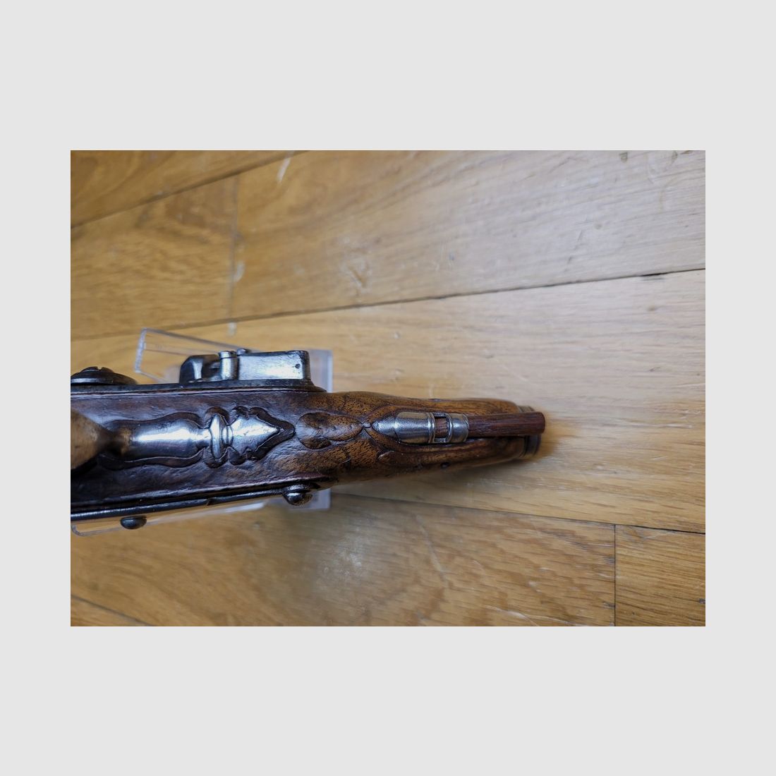 Sehr schöner Steinschloss-Pistole „Chien de mer“ – Waffe von Four à Tulle – Lauf von Desaga – Für die Kämpfe der Kapitäne der Handelsmarine – Ca. 1780 – TBE+, Bild 12 von 21