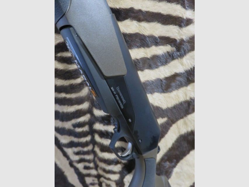 BROWNING Maral 4X Hunter Compo Brown black .7RM Repetierbüchse 61 cm geflutet – gewinde – Waffenkoffer, Bild 6 von 10