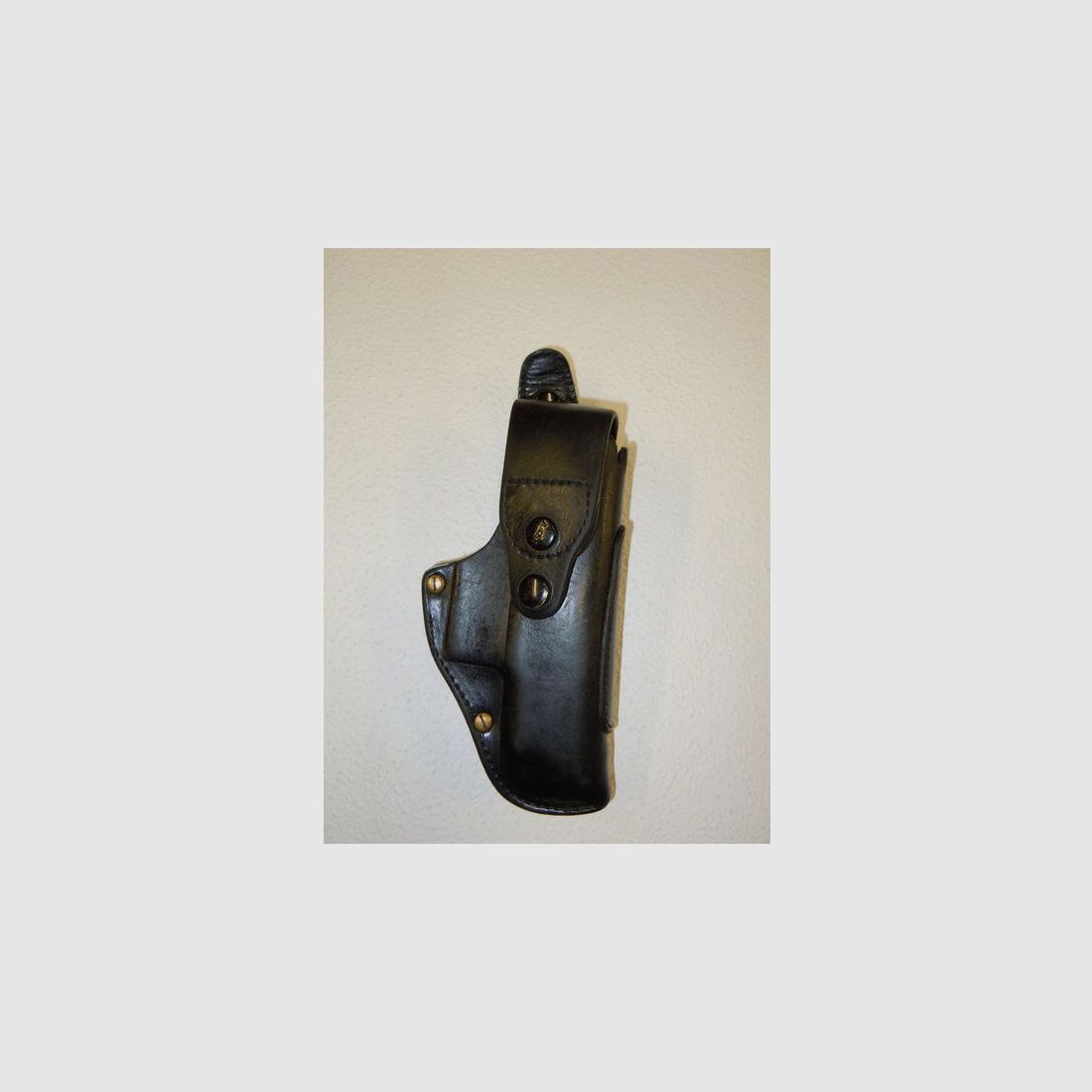 Lederholster AKAH Berlin/Brandenburg mit Steg Gürtel- Schwarzes Holster Pistole SIG SAUER P6 & P225