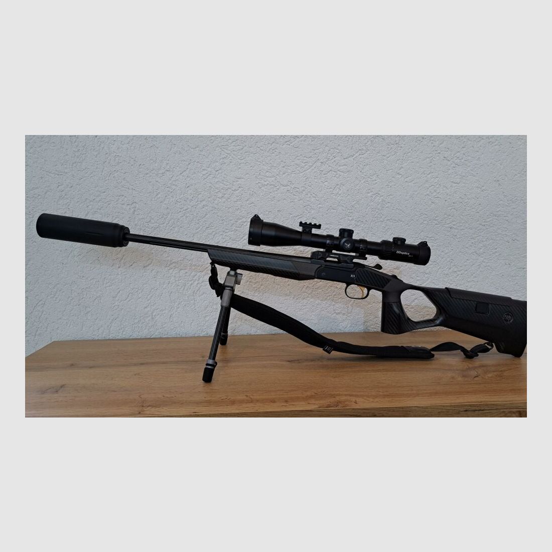 Merkel K5 Extrem mit FBT Carbon Lochschaft, DDOPTICS Zielfernrohr, Recknagel Schalldämpfer, Spartan Zweibein, Automatik Gewehrriemen, Luxus Koffer etc.