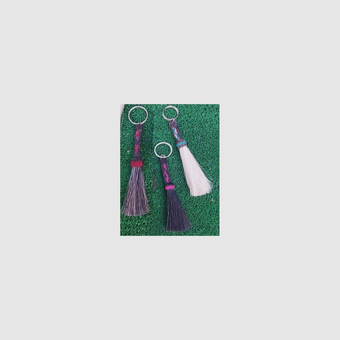 Porte-clés en poils de cheval