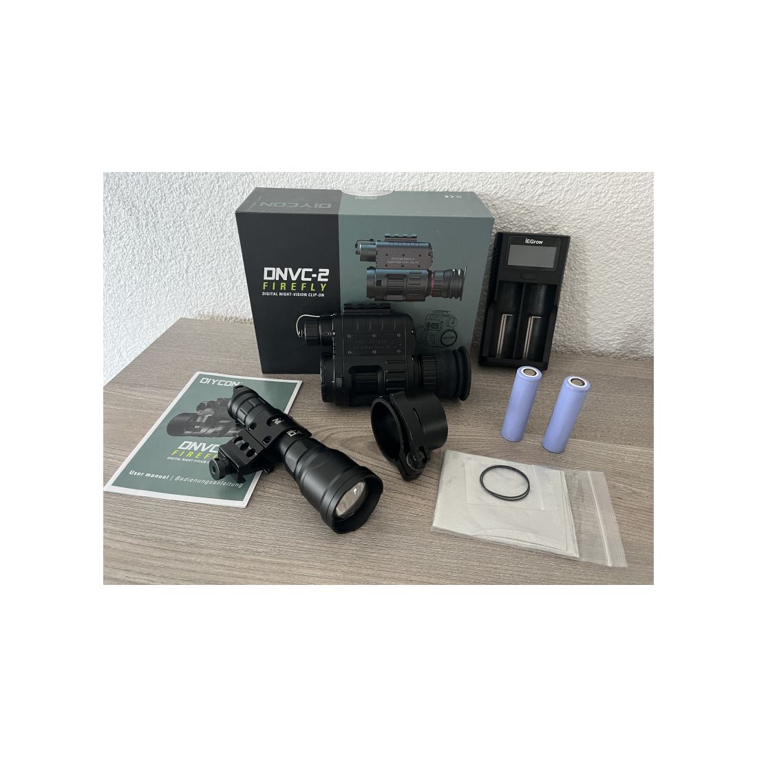 Diycon Firefly DNVC-2 mit Predator 2 IR Lampe Nachtsichtgerät Dual Use kein Pard oder Sytong