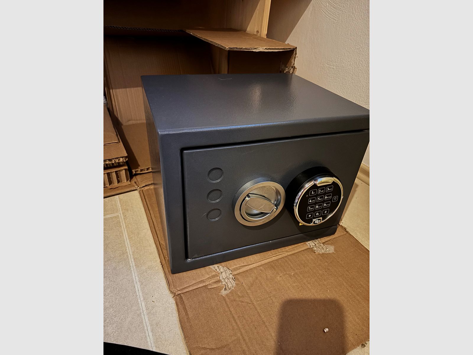 Armero de pistolas Format KWT 800 ELO – Nuevo / Sin usar