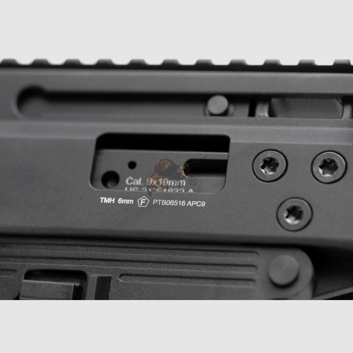 B&T APC9K PRO GBB Airsoft Maschinenpistole Schwarz Frei ab 18 – S-GBB – F | Archwick