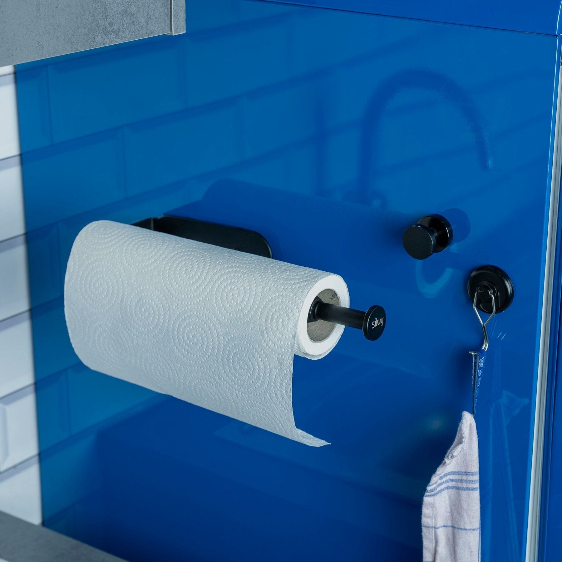 Magnet Kitchen Roll Holder incl. Metal Bar, image 1 of 5