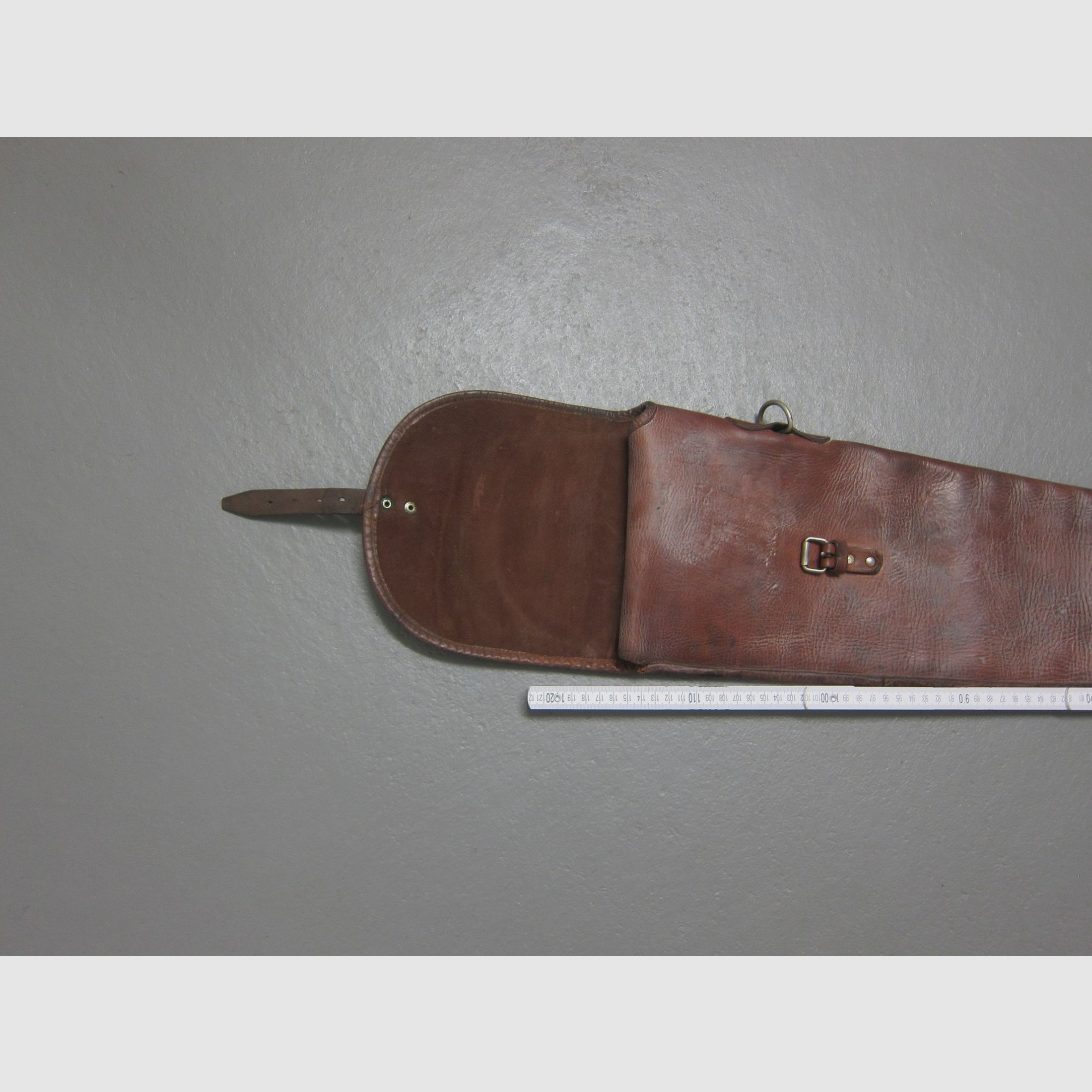 ancien étui en cuir