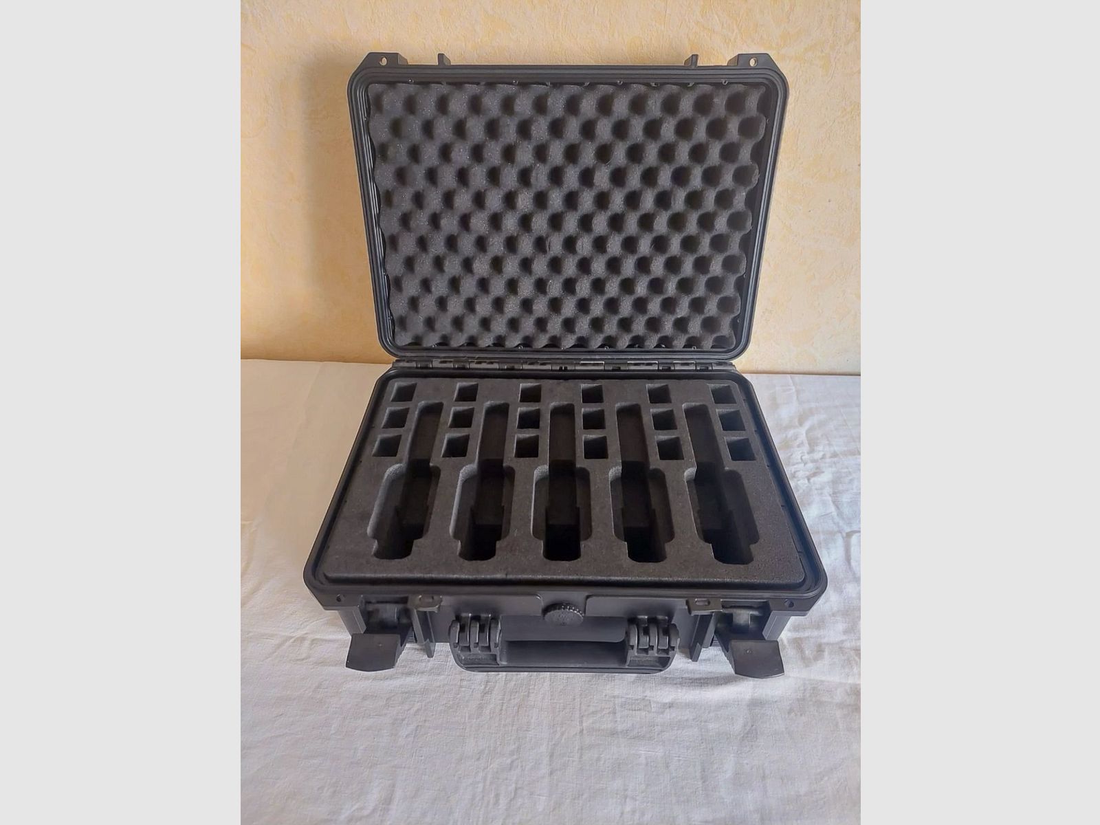 Hartschalenkoffer Modell 430 (19 Liter)
