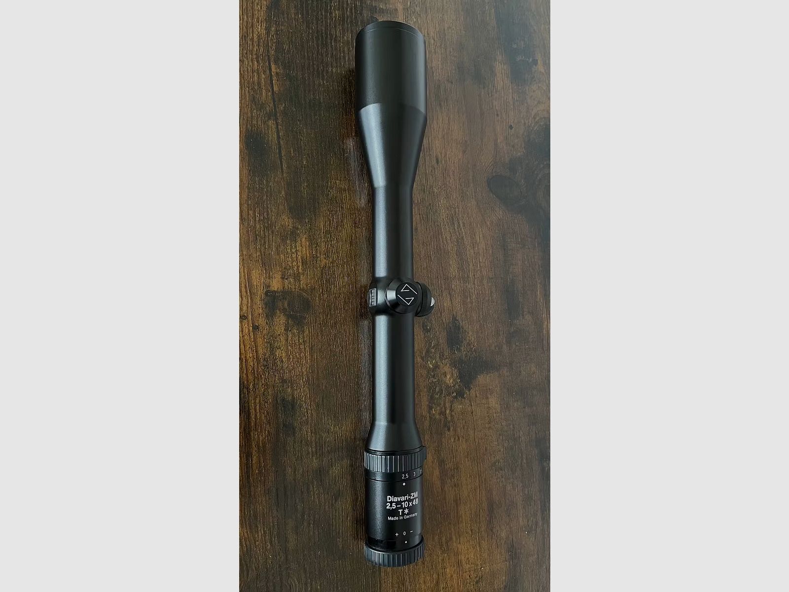 Zeiss Diavari 2.5–10x48 T* with Zeiss internal rail, reticle 1