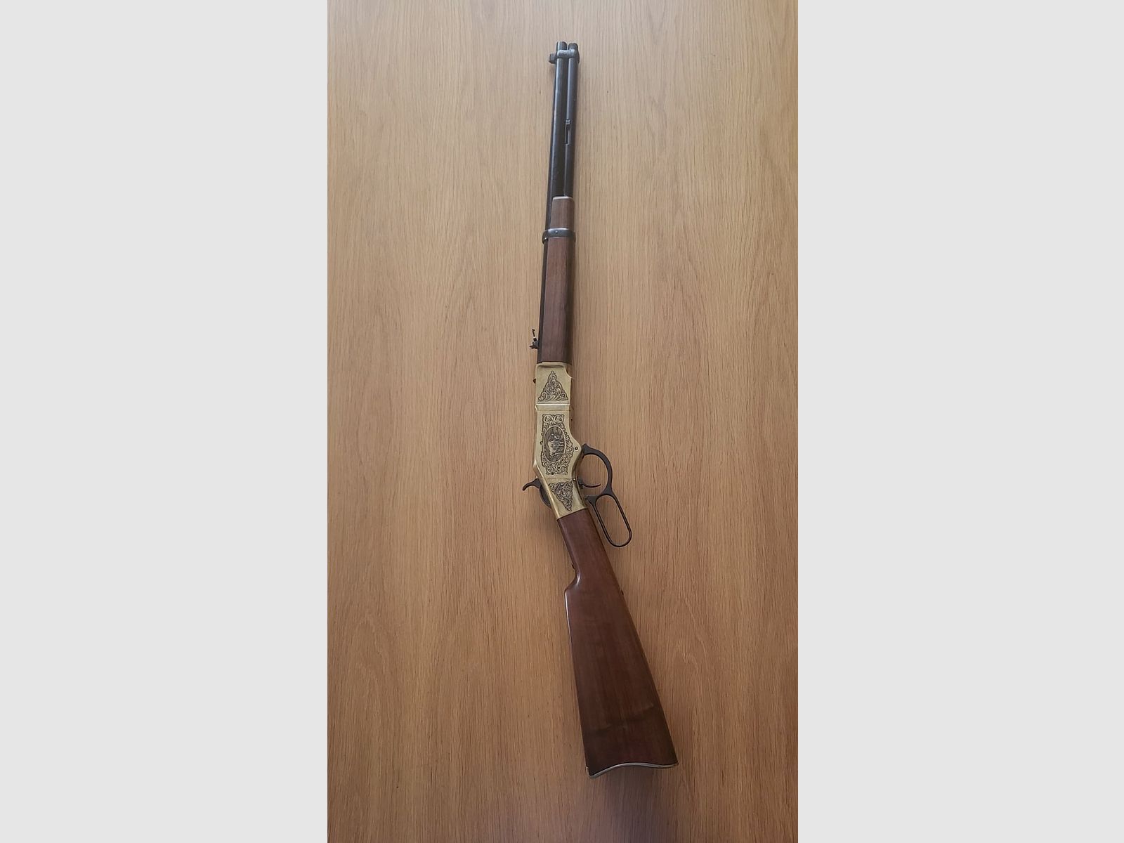 Uberti M 1866 Yellow Boy Unterhebelrepetierer 22 lfb