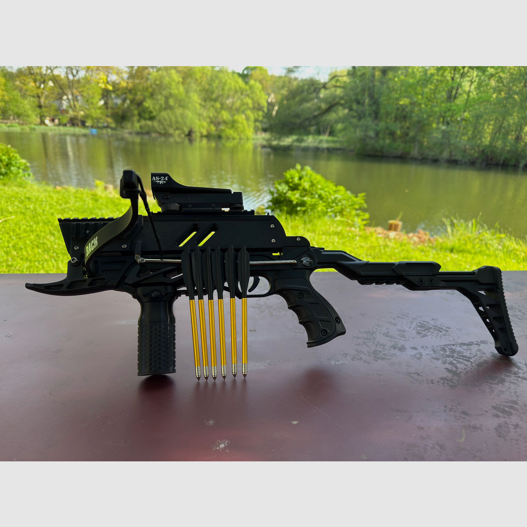 Repetierarmbrust mit 6 Schuß Magazin 80lbs, Man Kung Alligator 2, Redback