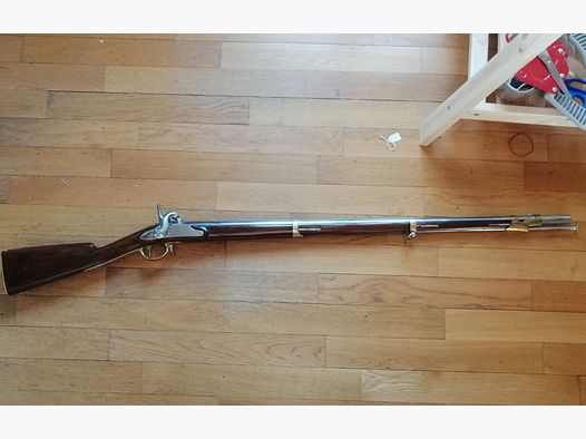Außergewöhnliches und seltenes Dragoner-Gewehr Modell 1816 T bis – perfekt monomatrikuliert – homogen – Museumszustand Bajonett