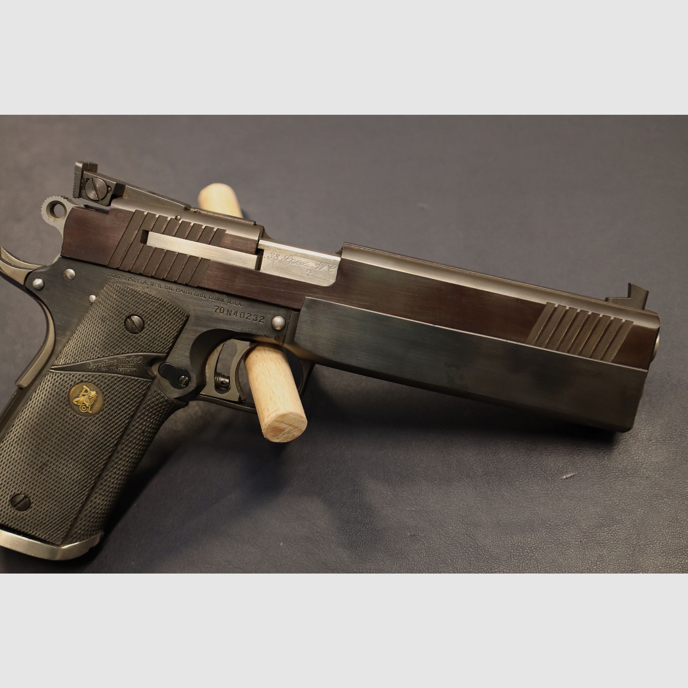 Wykonany na zamówienie 1911 r. kolekcjonerski egzemplarz kal. .38Special Wadcutter