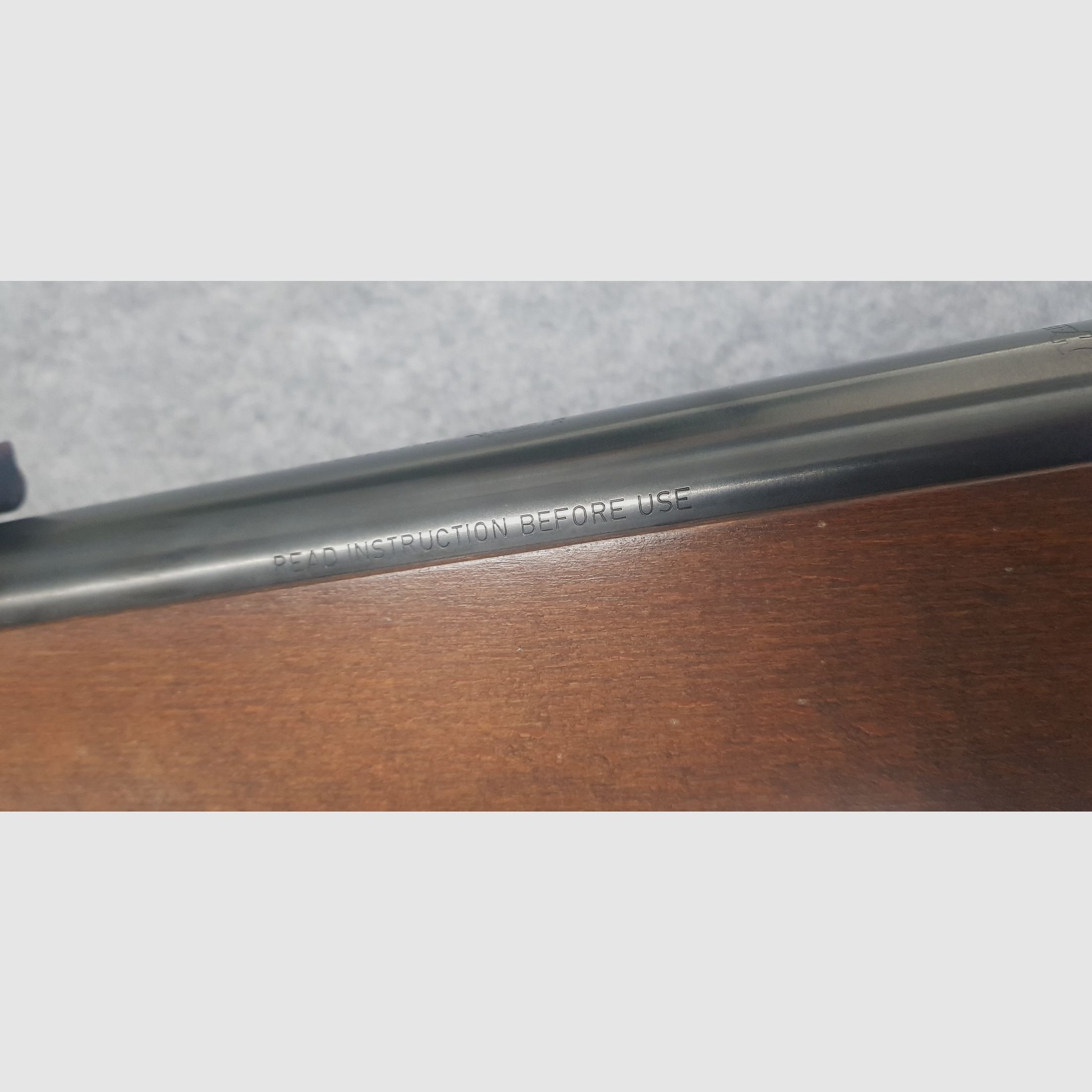 ¡Oferta navideña! ¡Con folleto y manual de instrucciones! Raro rifle de aire comprimido Haenel Mod. 580 de Suhl, en muy buen estado.