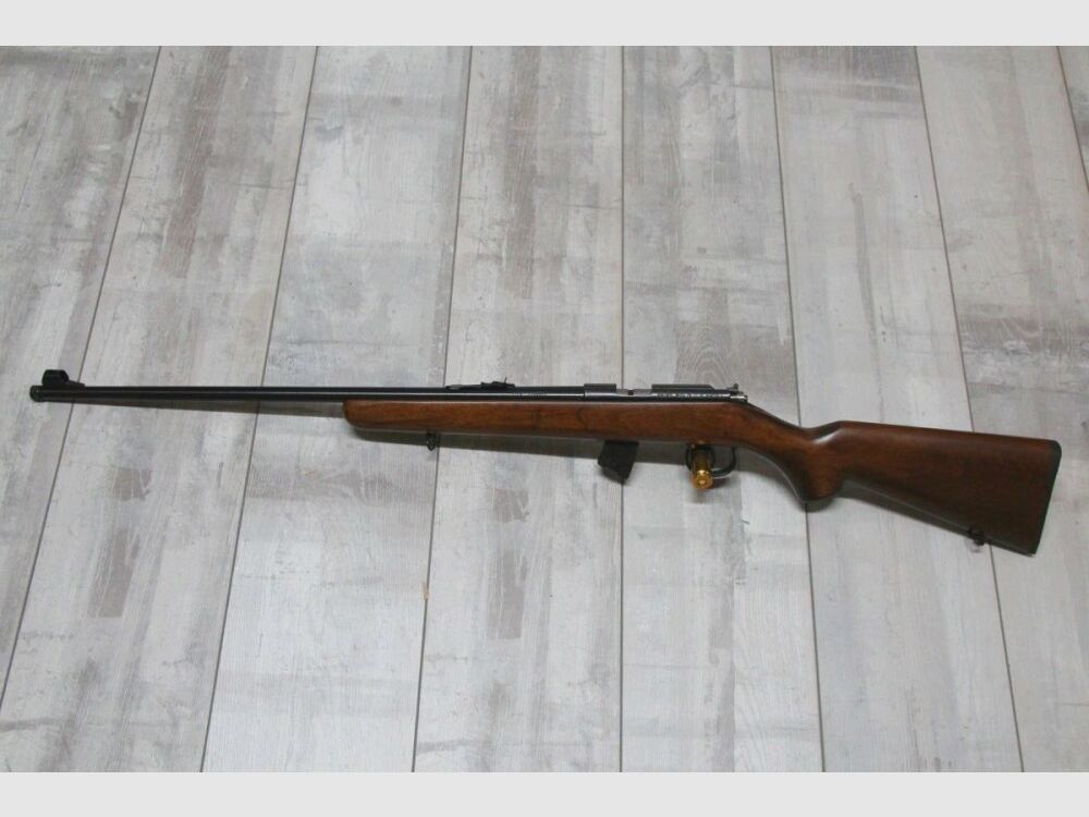 Norinco JW15 repeating rifle with barrel thread