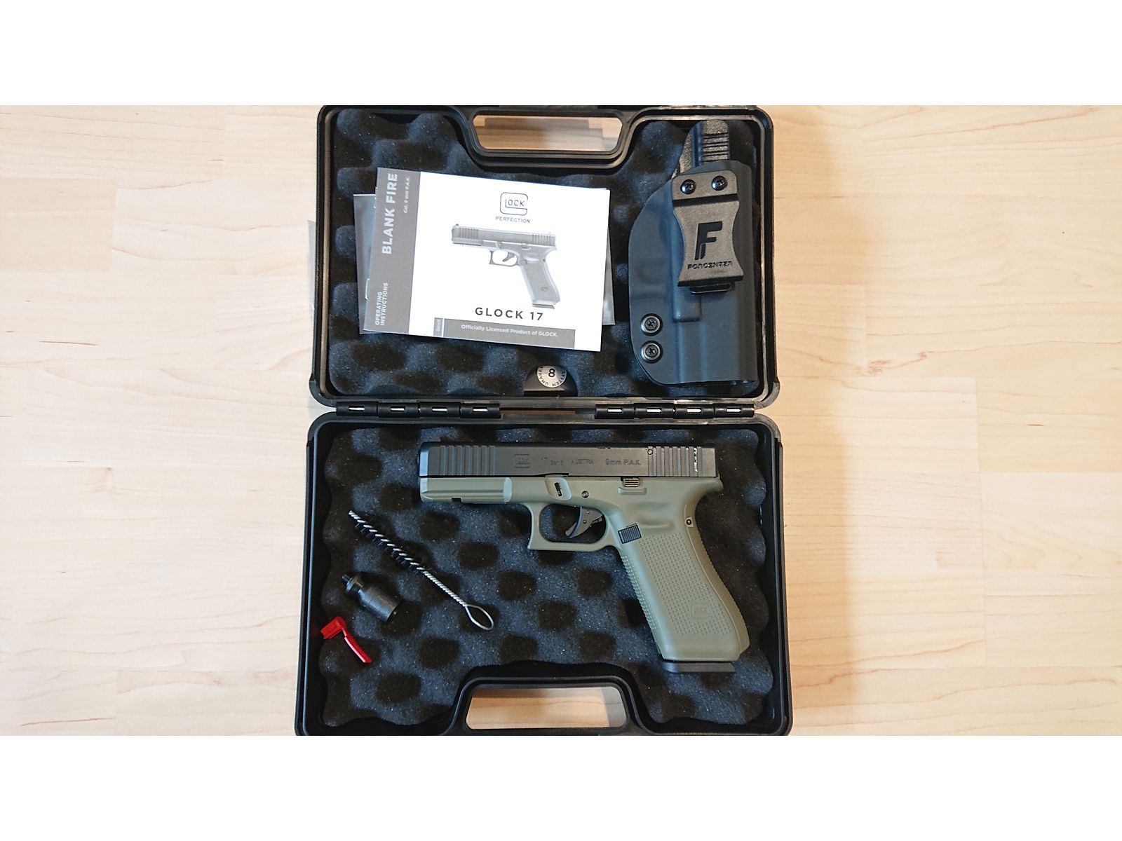 Glock 17 Gen. 5 limitierte Edition (Oliv) 9mm PAK