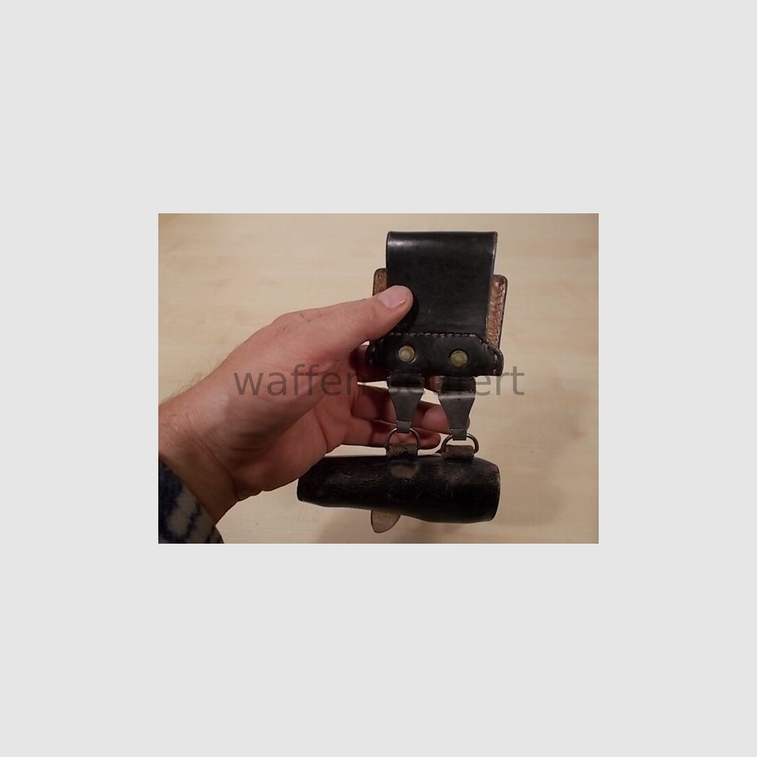 MAB D francuski pistolet niemiecka torba policyjna