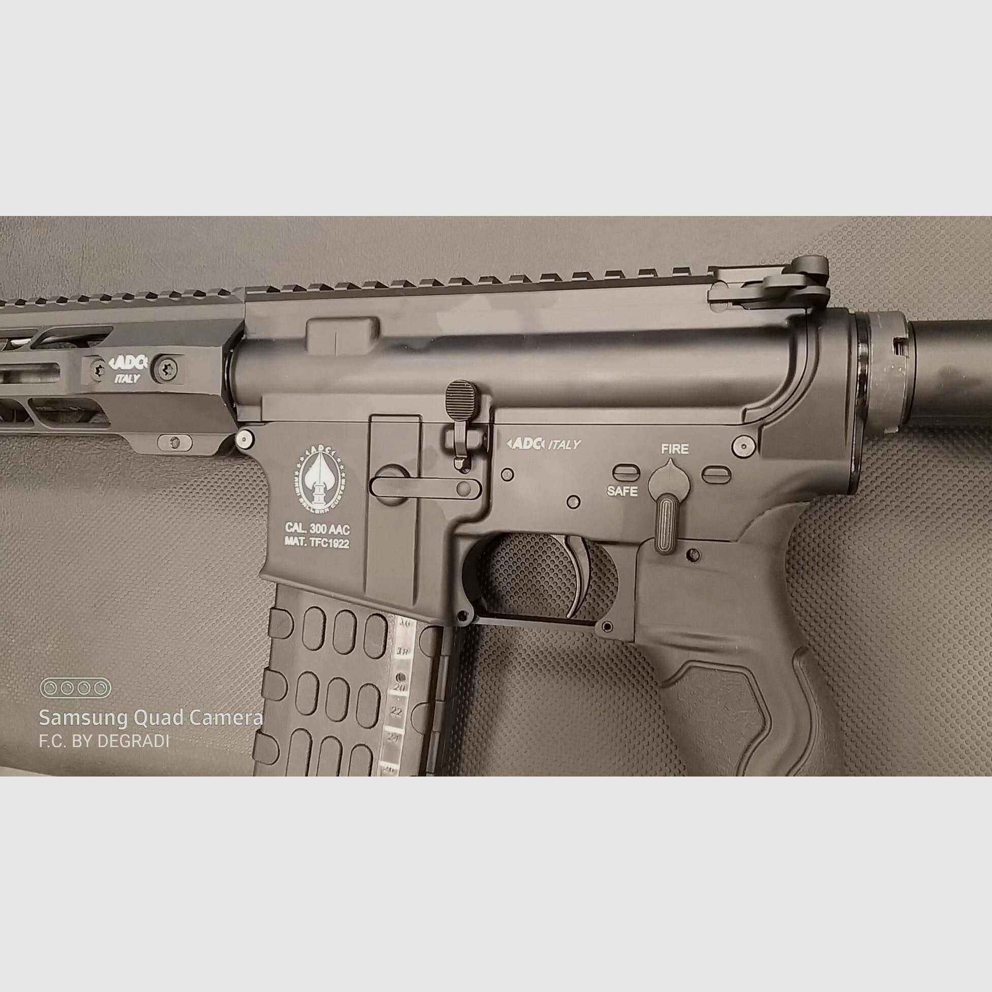 BÜCHSE ADC MODELL M5 PISTOLE KALIBER 300 AAC, Bild 3 von 4