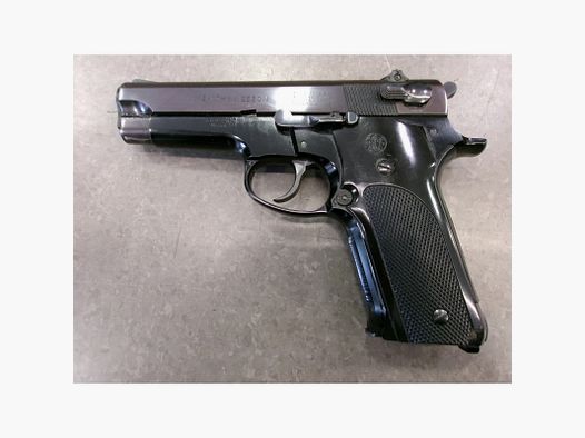 SMITH WESSON 59 .30 Luger używany