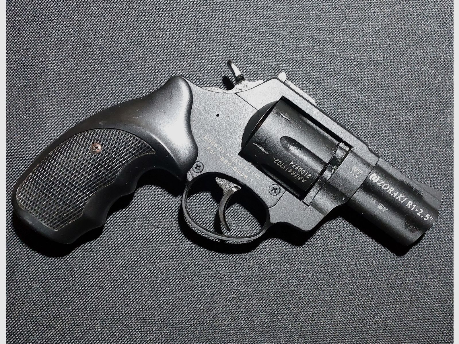 Zoraki R1 2.5 inch blank-firing revolver caliber 9mm R.K. black (PTB 1022)