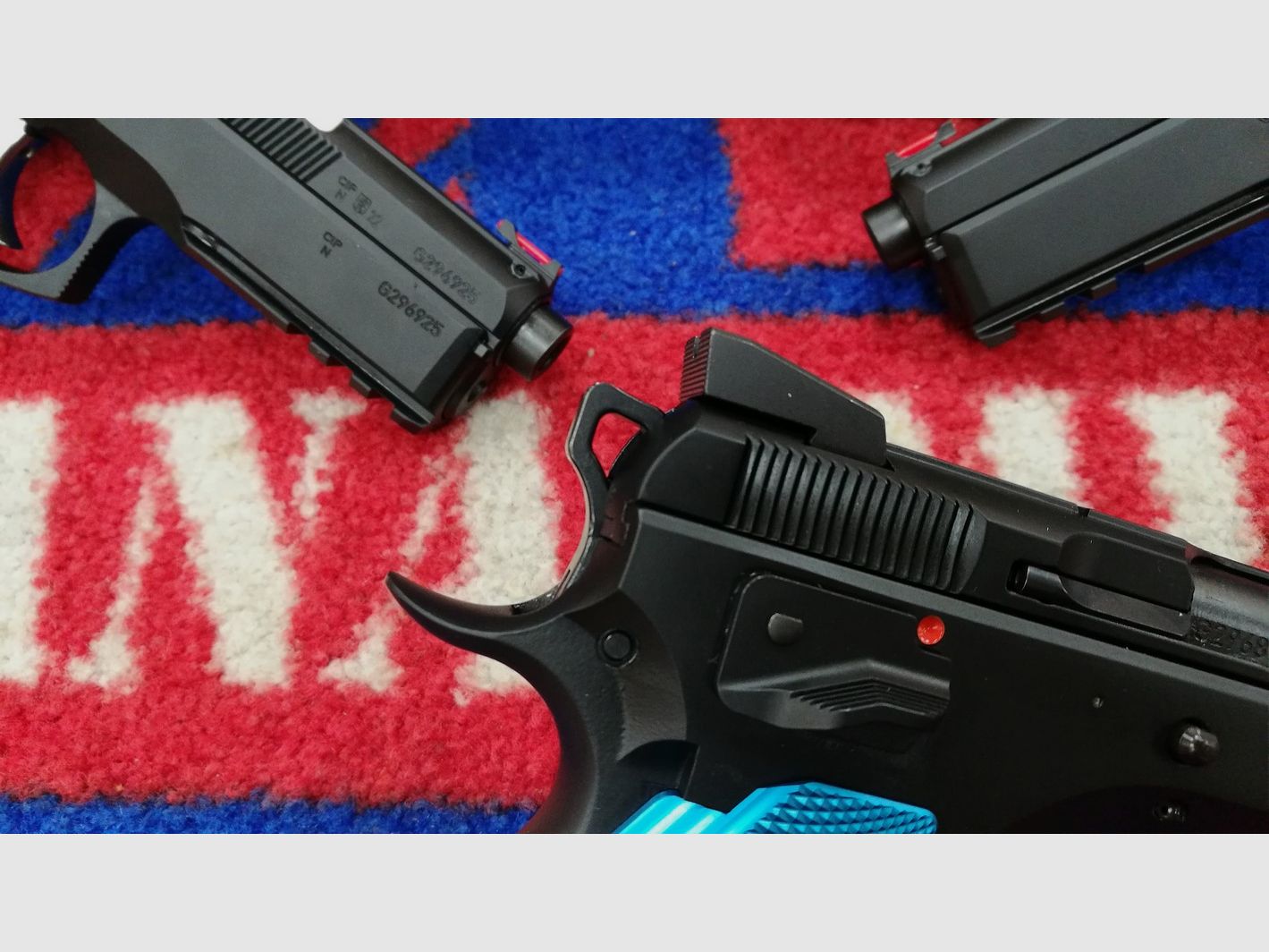CZ SP01 Shadow Custom 9×21, Bild 3 von 4