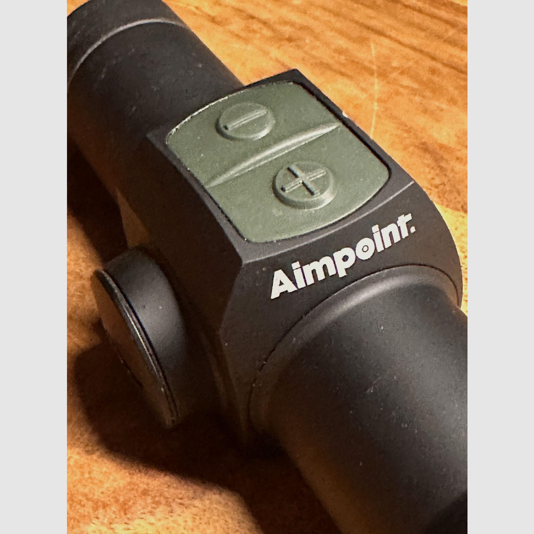 Aimpoint H34S mit 2 MOA! Top, 10 Schuss. Rotpunktvisier