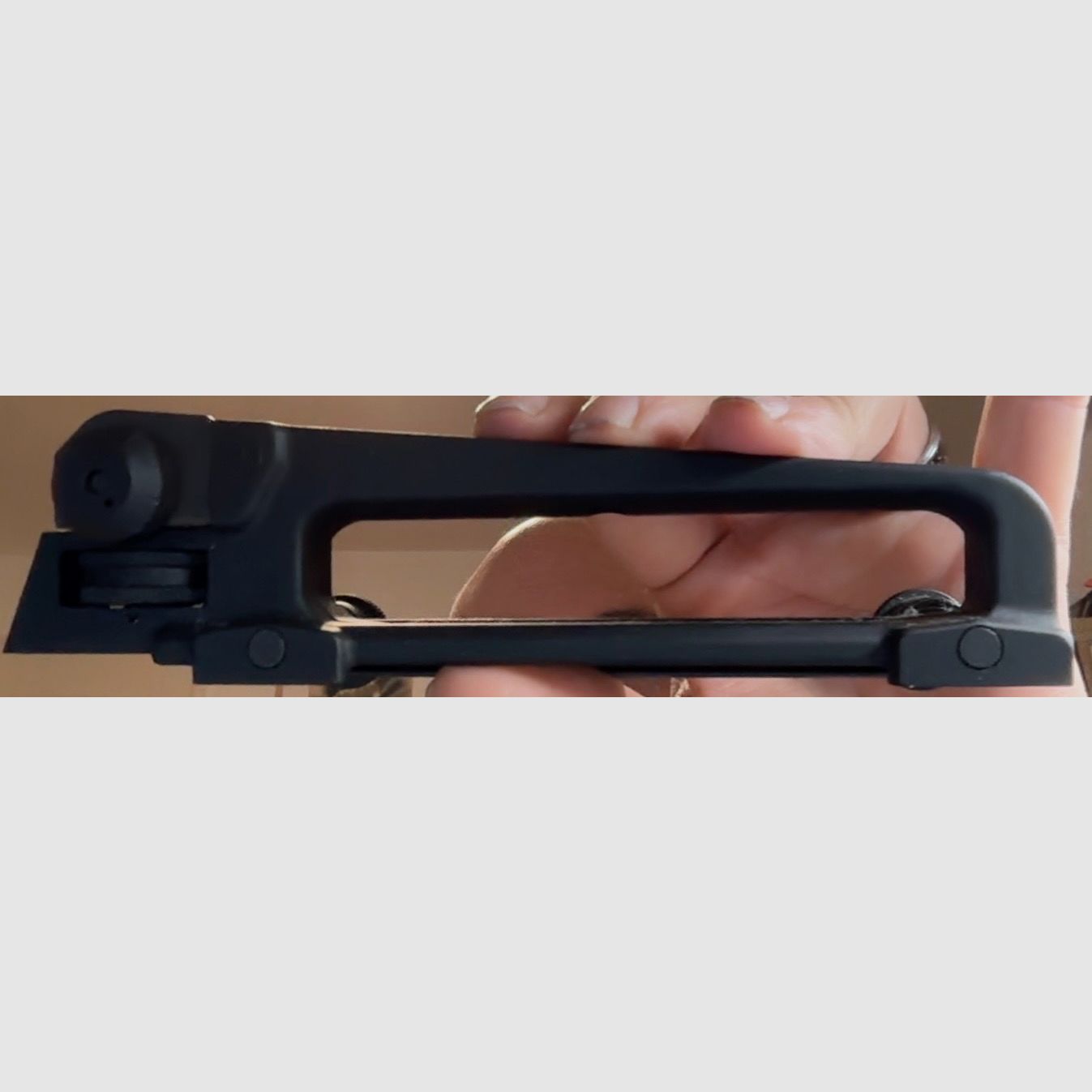 A15 / M16 Carry Handle – Mil‑Spec AR15 Visier‑Tragegriff mit Stahlbacken, Picatinny Zubehör, mit Schmiedemarke! -UNTERM HÄNDLERPREIS!