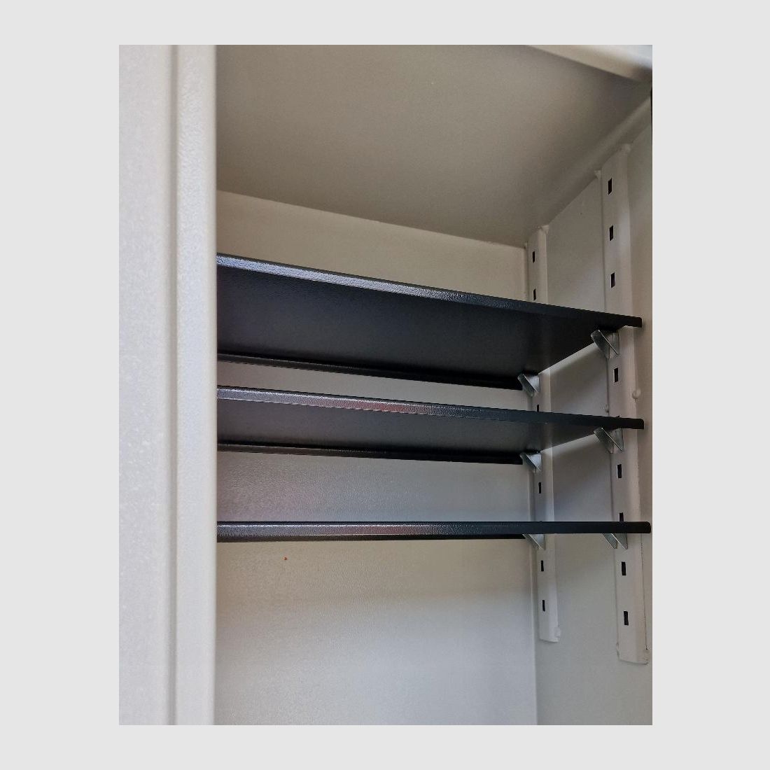 Gun cabinet Shooter WAYGO Class 1 (1700x440x380) 5 LW