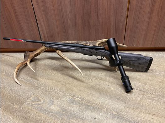 Winchester XPR Thumbhole, mit Zeiss Conquest V6 2,5-15x56