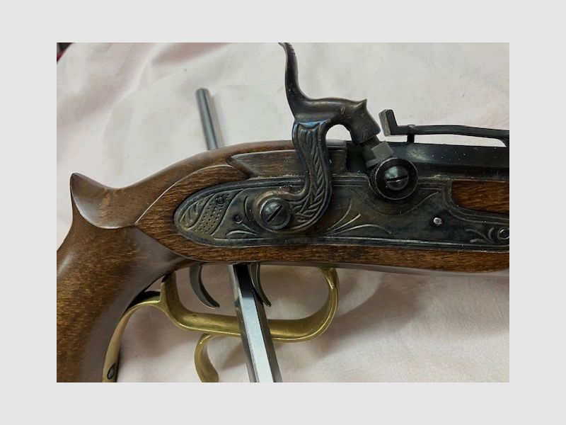 Pistolet perkusyjny Ardesa Hiszpania model Patriot 1-16, kal. .45 z spustem, nieużywany