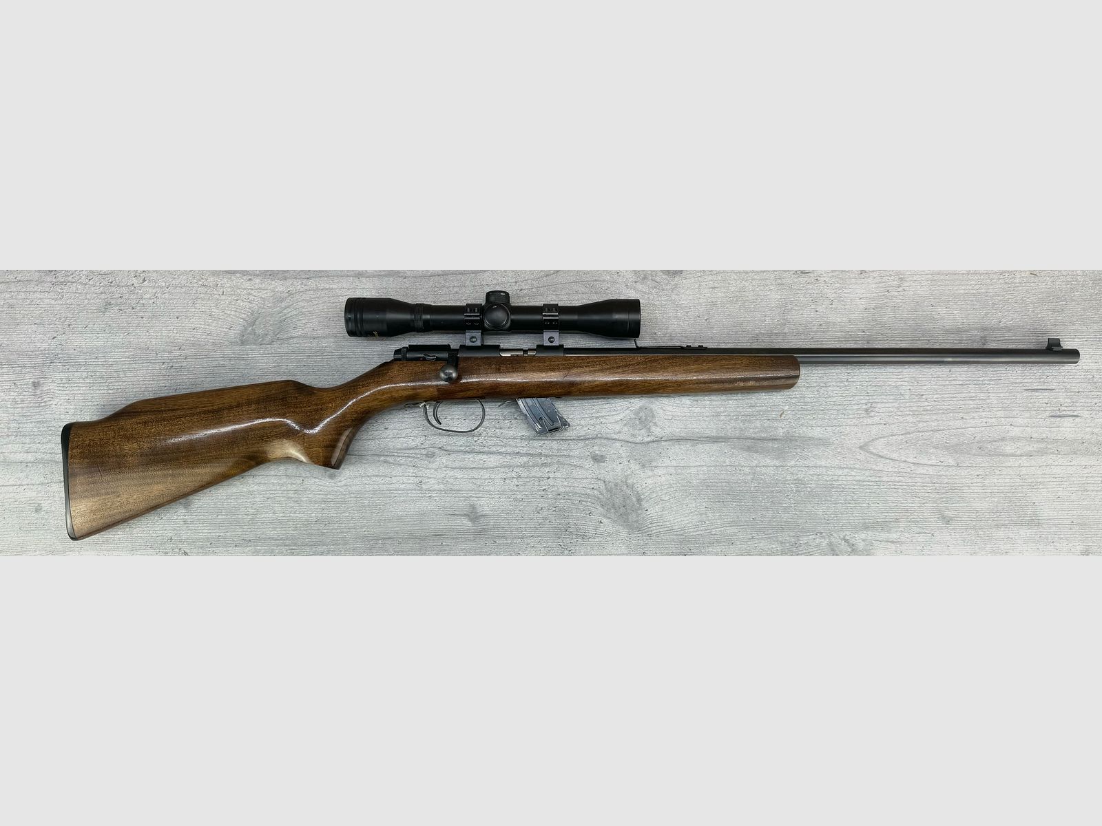 CBC Model 122, Kal.: .22lr Repetierbüchse + Gamo Zielfernrohr