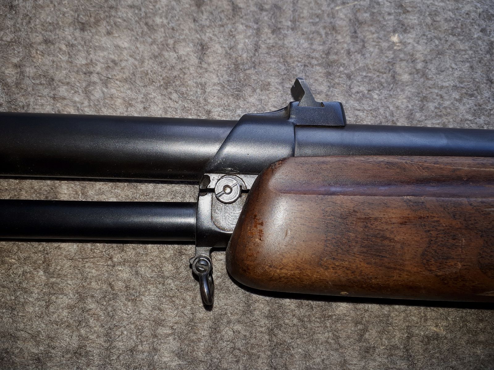 Baikal BBF, modèle IZH-94, arme de chasse pour mauvais temps.