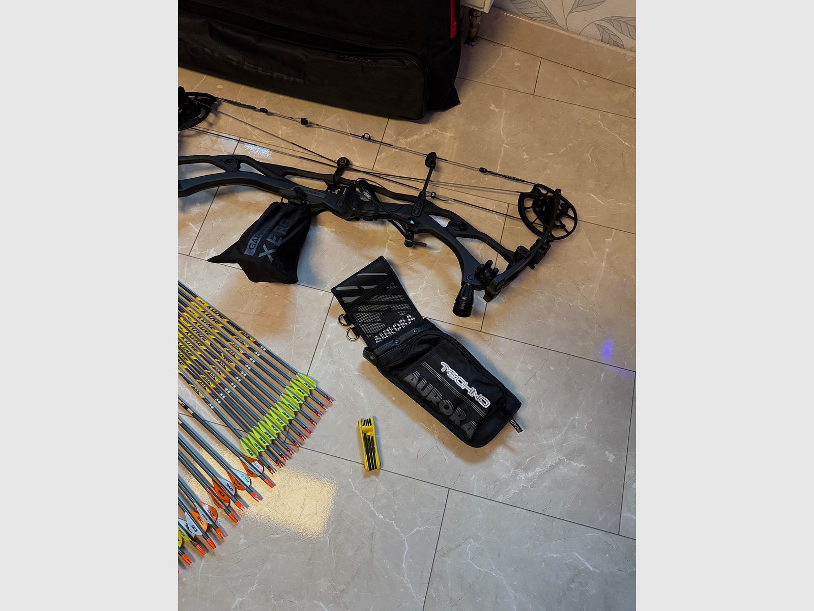 Hoyt Carbon RX-7 Ultra mit Garmin Xero A1i Pro – Top Zustand