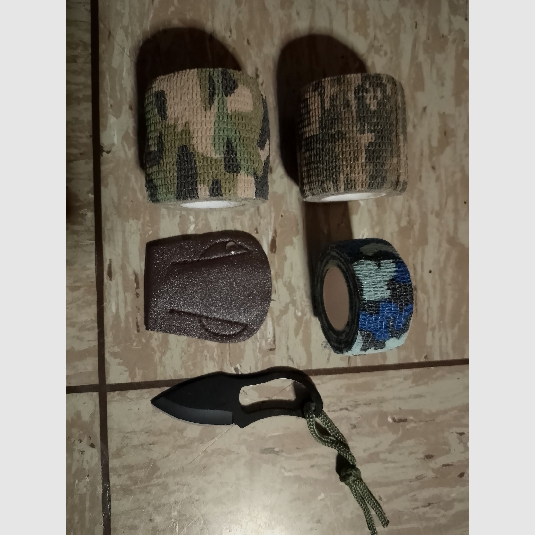 1x Pocket Knife Mini Messer kleines Angelmesser Outdoor Taschenmesser neu Mini Allrounder Brieföffner + Tarnband flecktarn band 3 Rollen 
