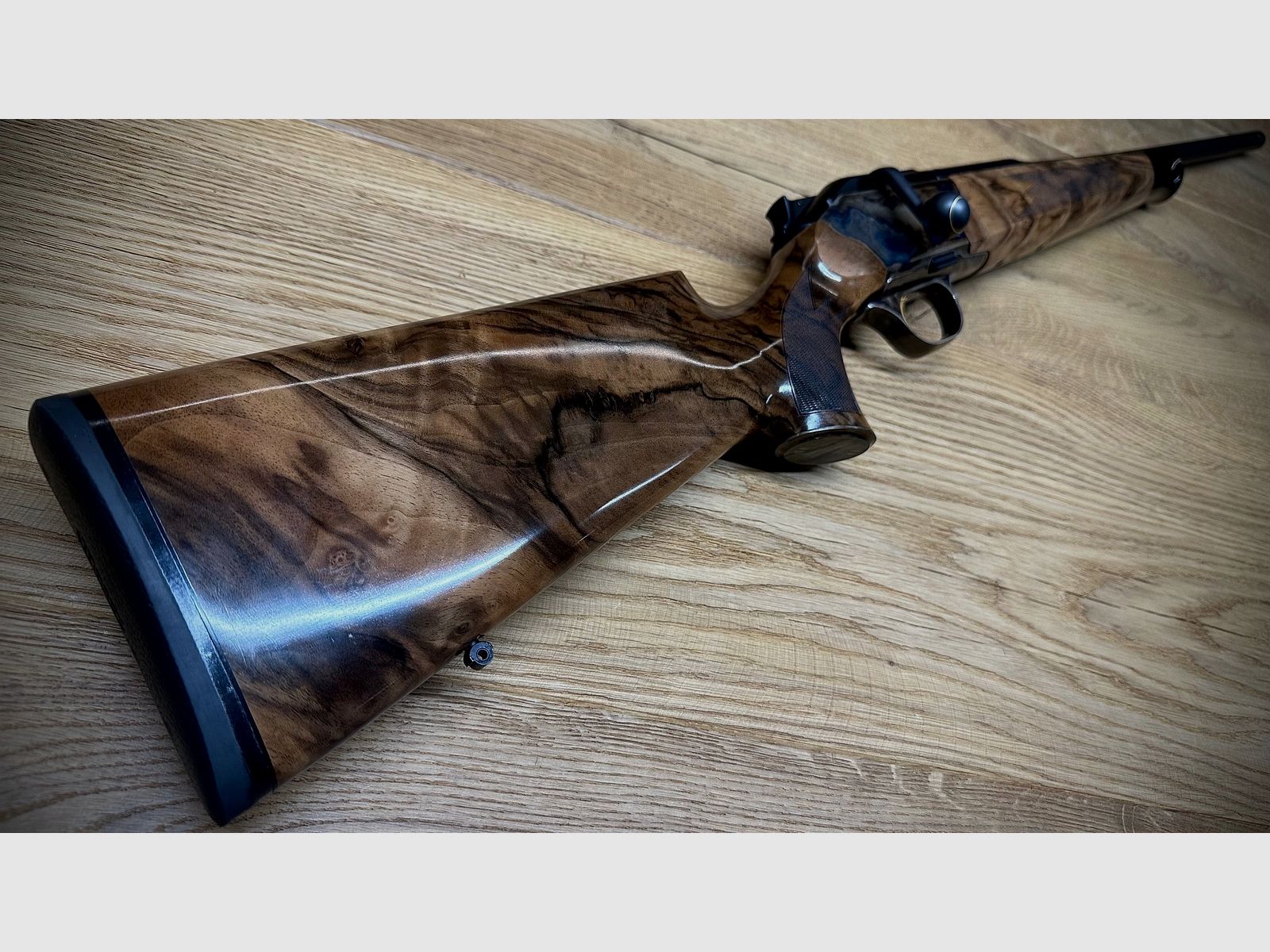 Blaser R8 mit Bunthärtung / HK7 / Stahlsystemkasten&Abzug / stan. Verschluss TRAUMWAFFE, Bild 3 von 8