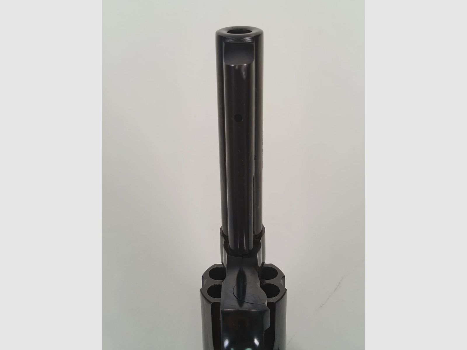 Revolver Taurus .357 Magnum – bronzé avec poignée en bois, image 4 sur 4