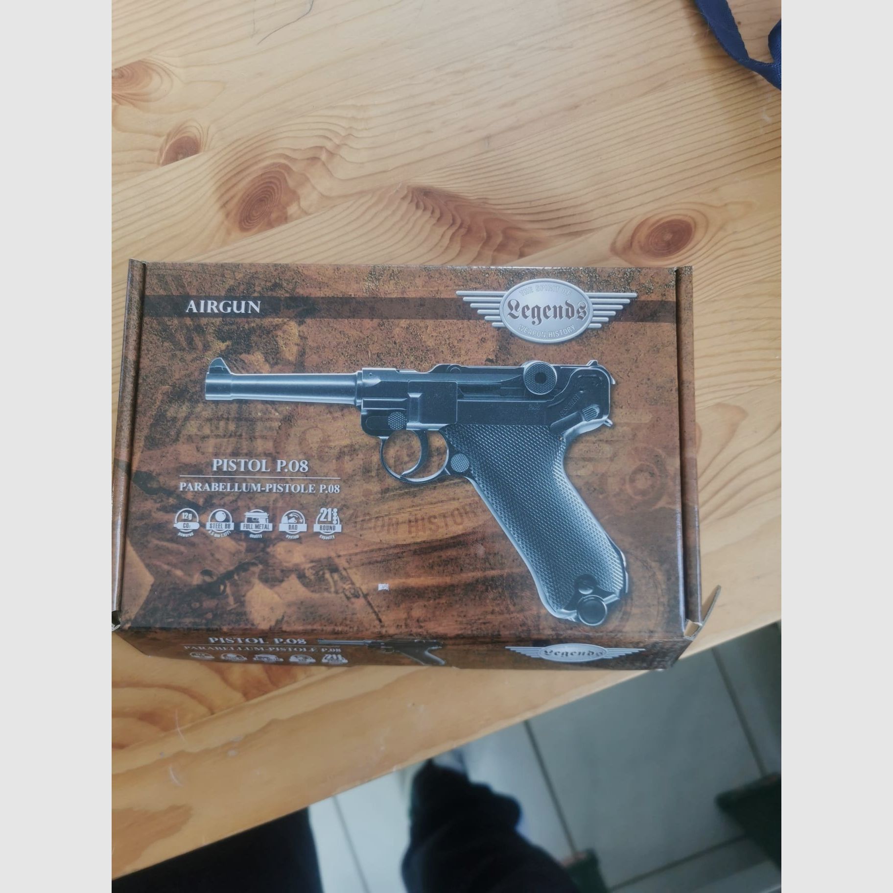 Umarex P 08 CO2 Pistolet