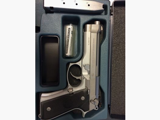 Beretta 92 FS – 9 mm Luger – Ottimamente curato, inclusi accessori