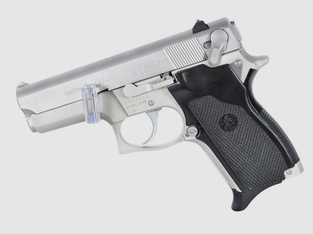 Smith & Wesson 669