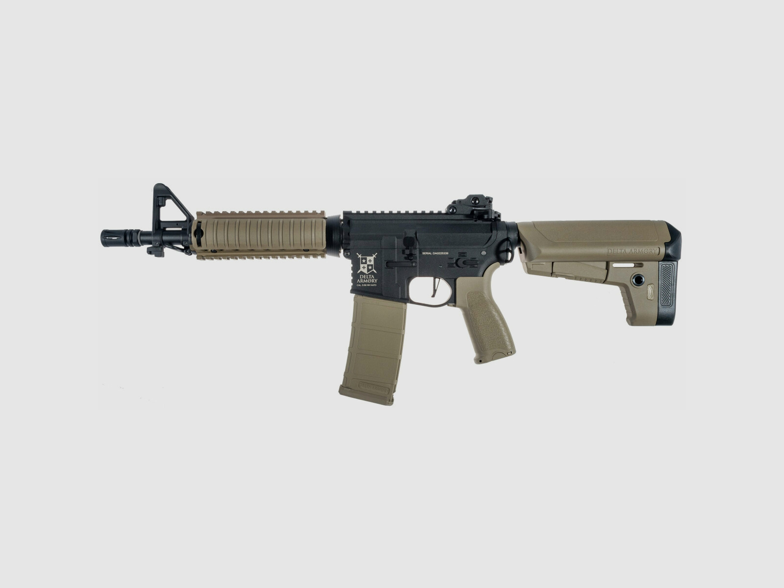 AR15 CQB-R BRAVO EAGLE ETU Delta Armory Tan/Negro S-AEG Rifle Airsoft Libre a partir de 18 Años