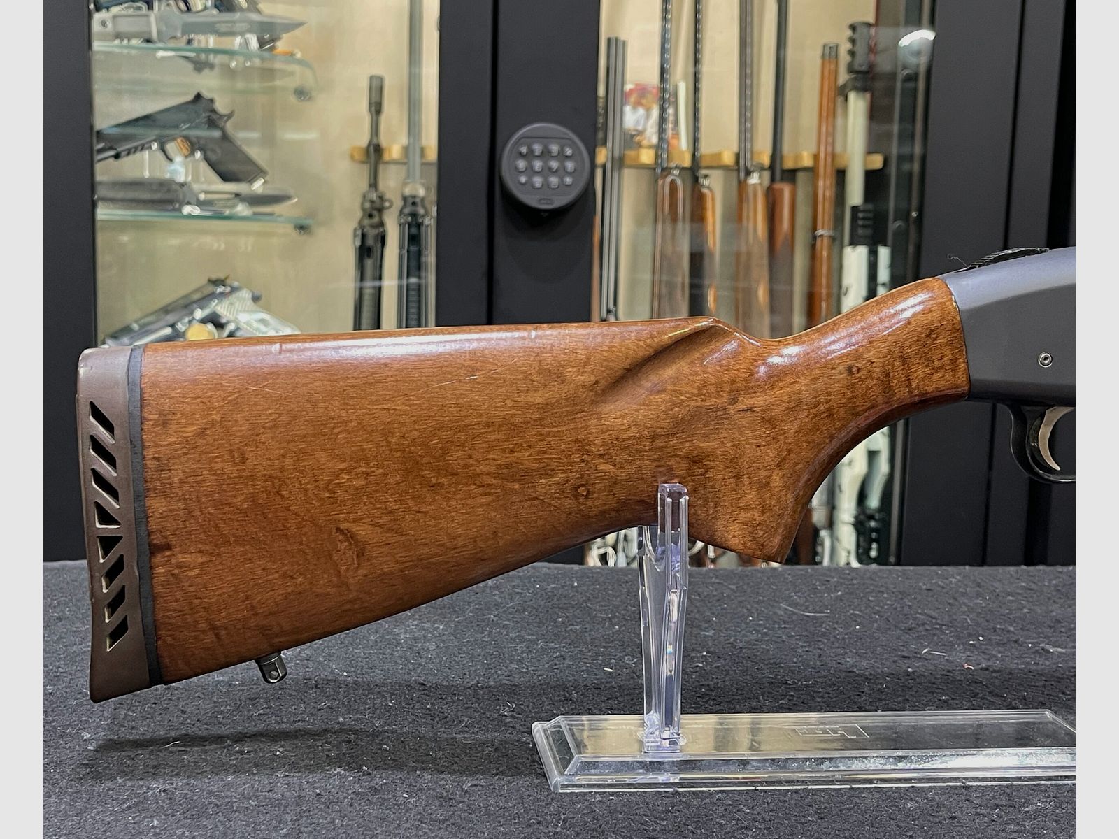 MOSSBERG 590, afbeelding 8 van 17