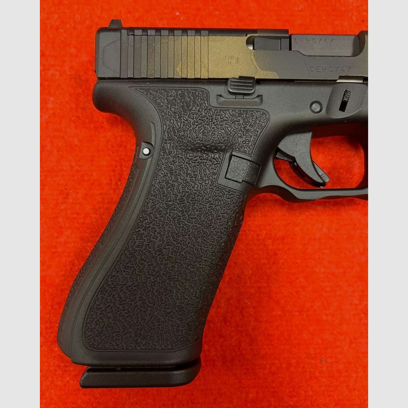 Glock Pistole 45 Mos Legacy Custom Edition Burnt Bronze Hexa Camo Kal.9X19, Bild 3 von 8