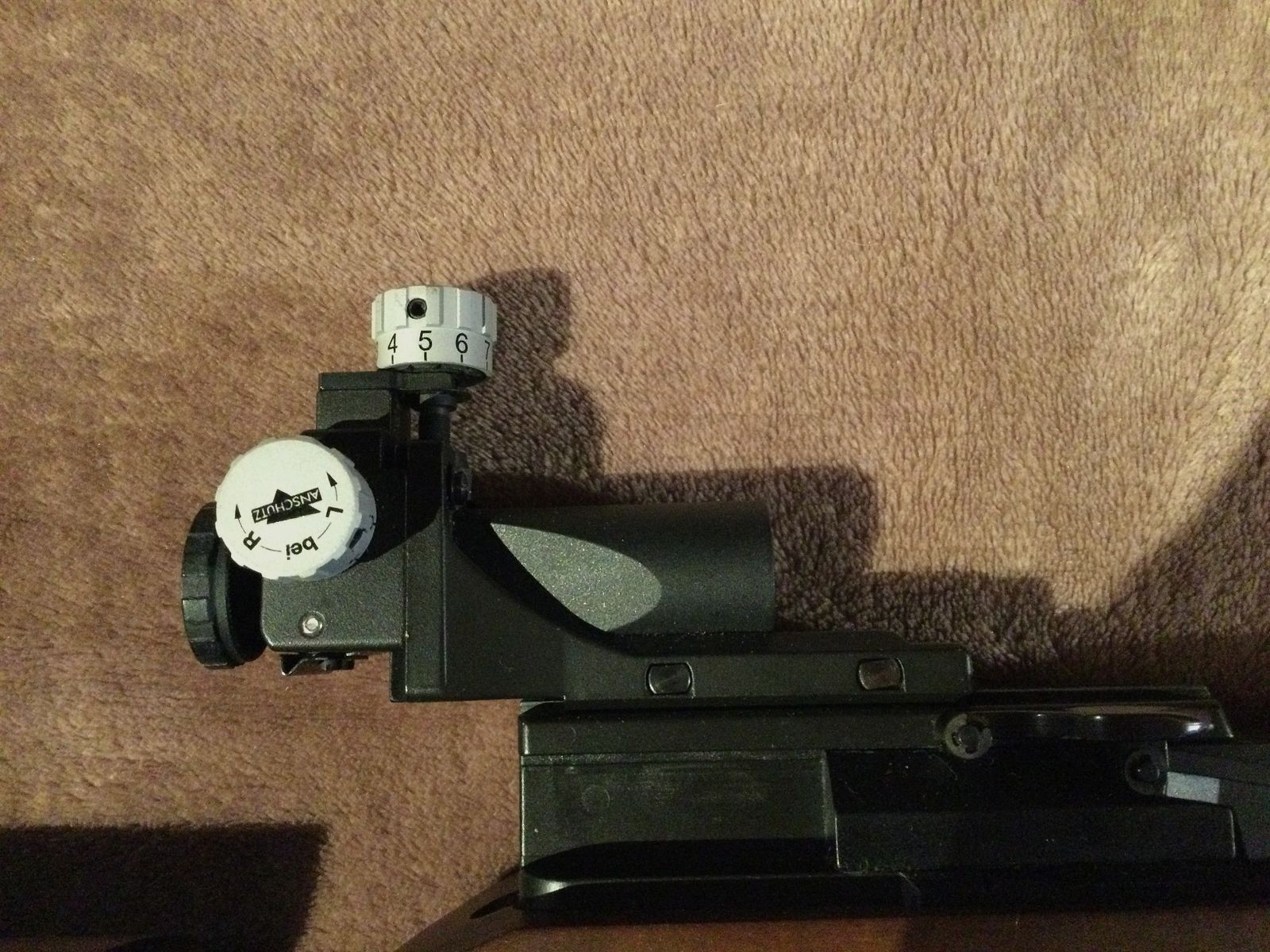 Anschütz Super Air 2002; Match-Luftgewehr Auflage rechts; Nussbaumschaft; Top Zustand