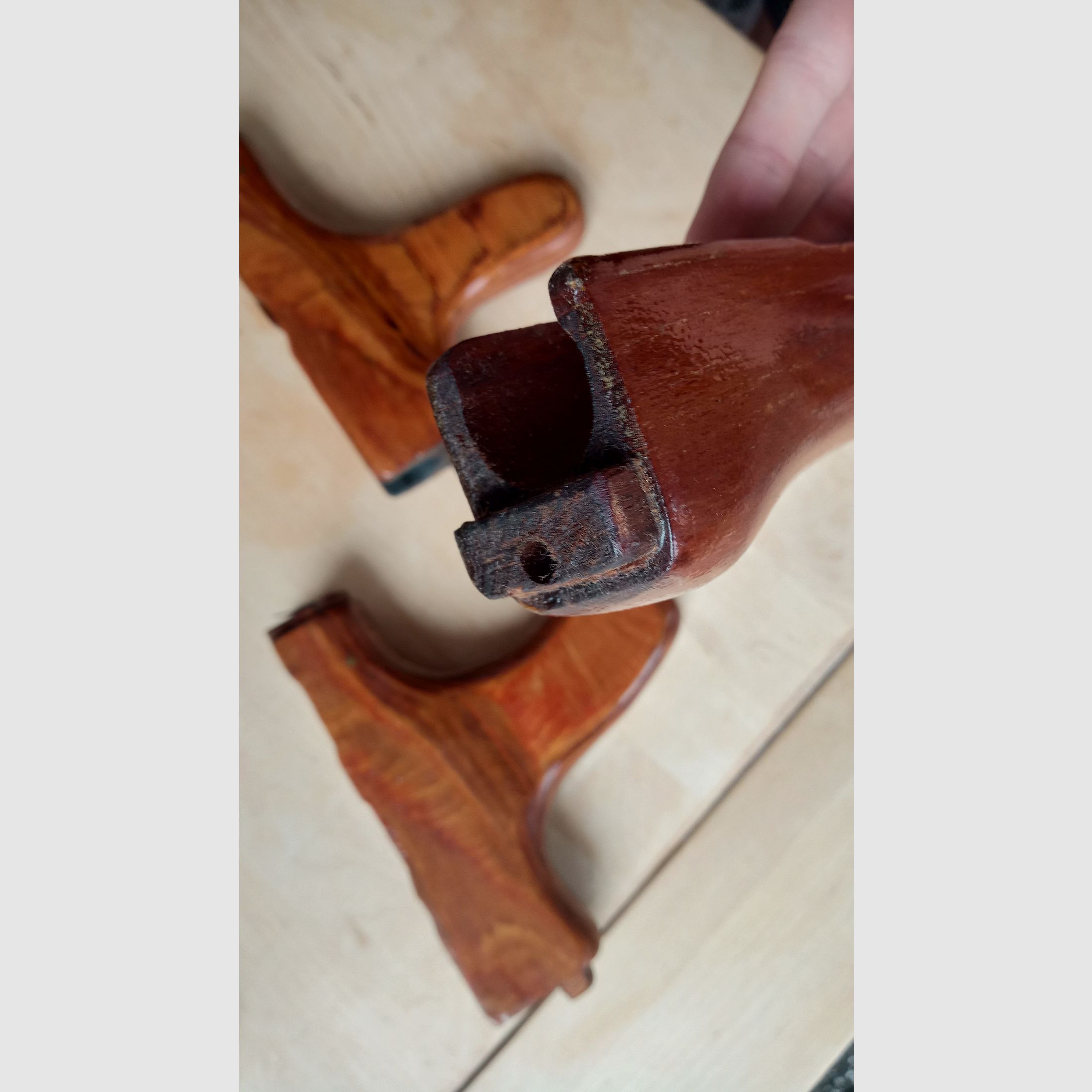 #3 unterer AK Palmswell Handschutz Holz vermutlich Rumänien