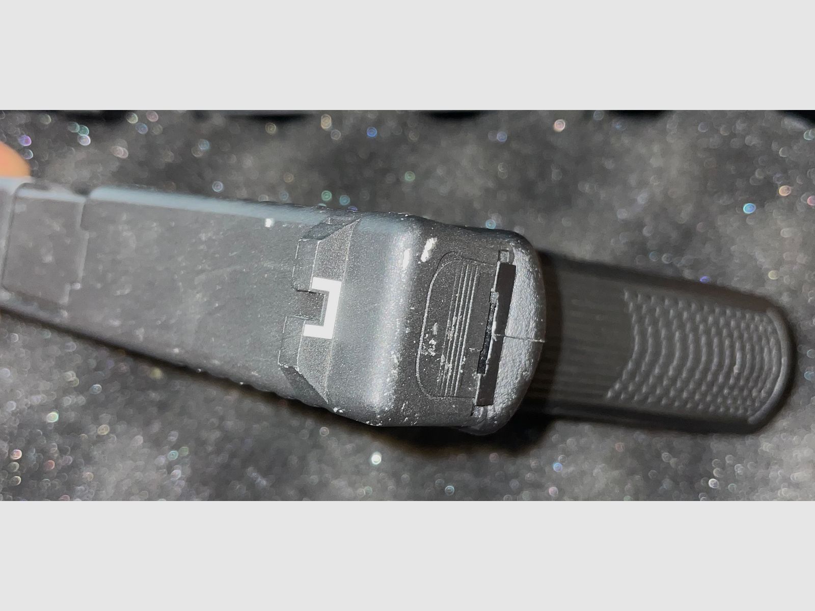 Glock 19 CO2 pistol by Umarex