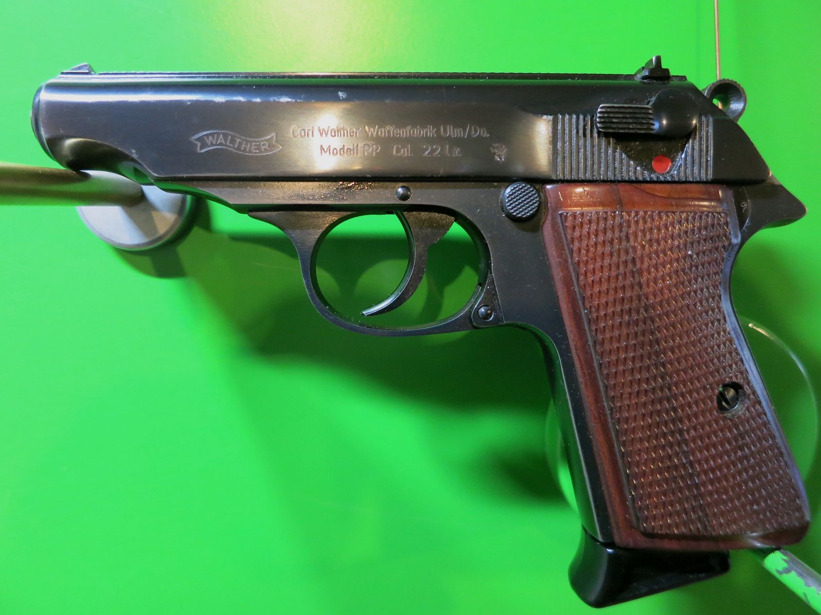 Walther PP « Pistolet de police », .22lr pistolet d'entraînement, plaquettes en bois       #39, image 1 sur 11