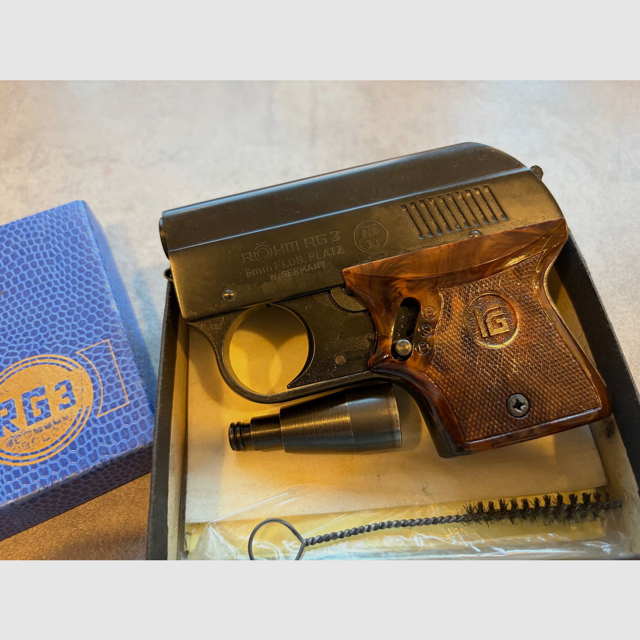 Very well preserved Röhm RG3 in original packaging