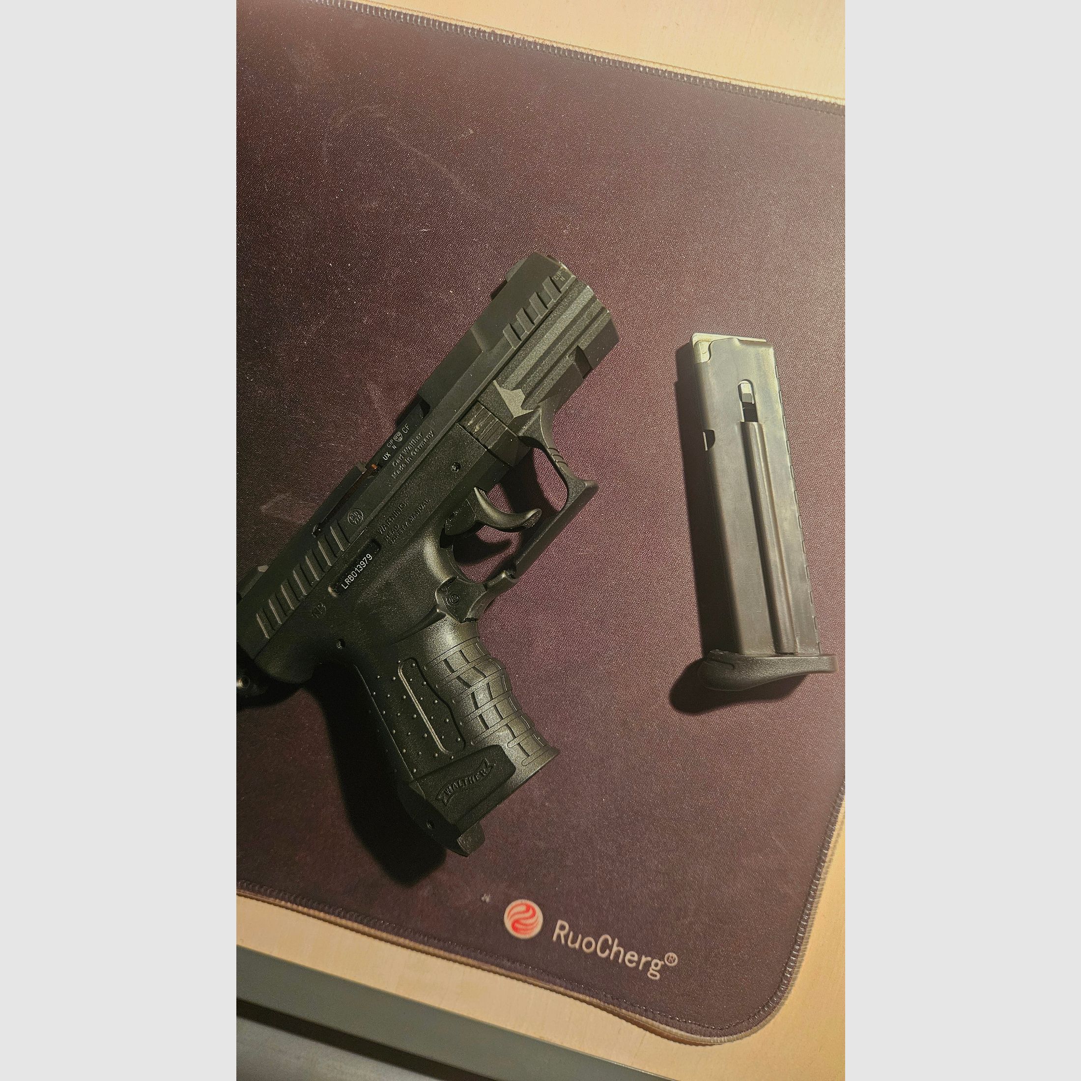 P22 pistolet d'alarme de Walther